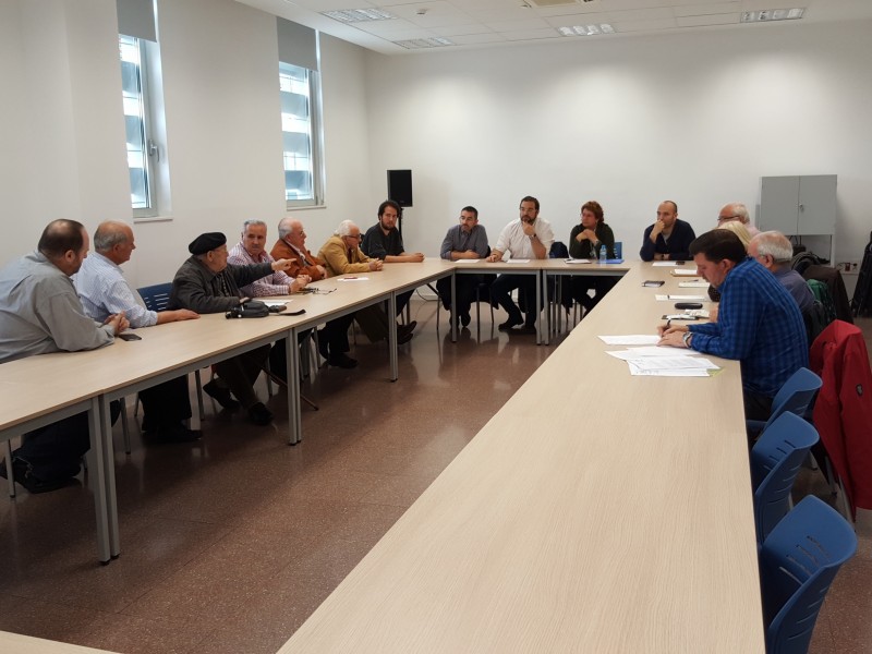 Trobada amb la Consellera de Treball, Afers Socials i Famílies, Sra. Bassa, l’alcalde Sr. Fernández i la Plataforma de la residència Sabadell Sud